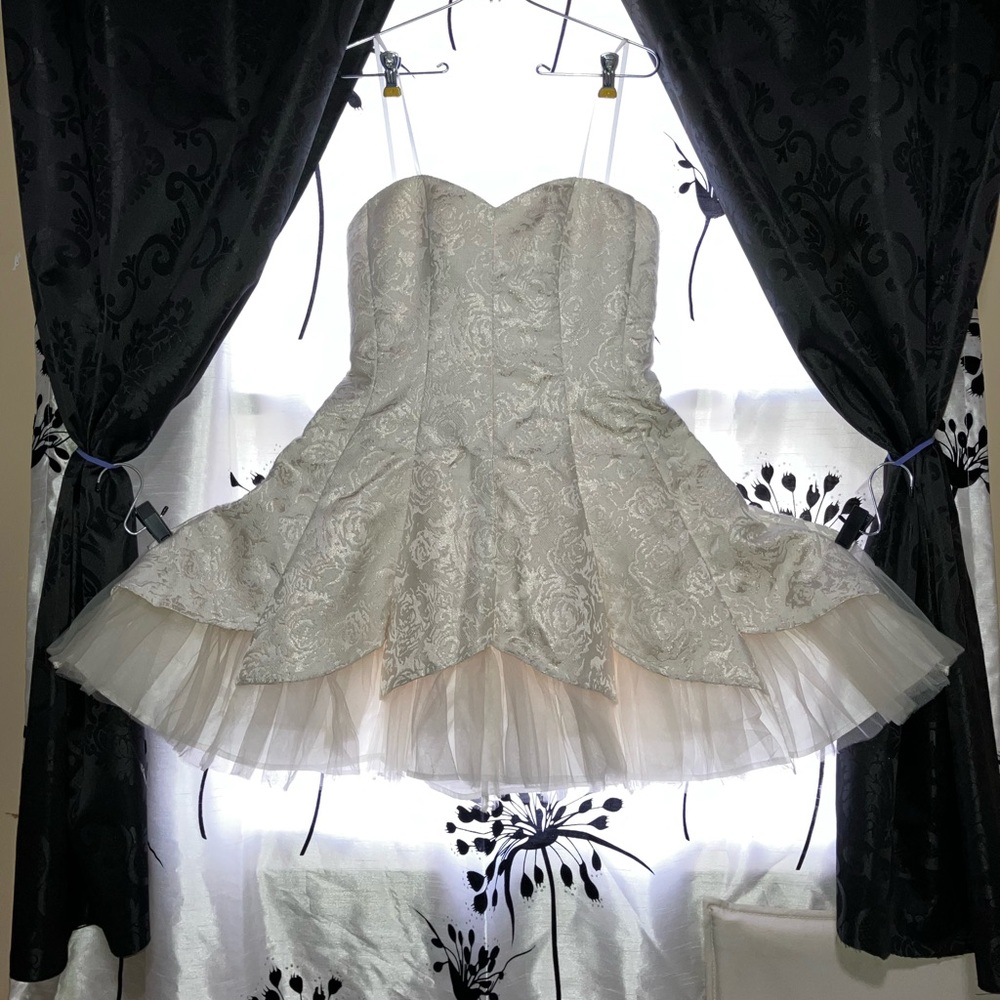 Windsor's lacey Strapless Dress in ivory white